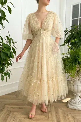 Champagne V-Neck Lace Short Prom Dress, Cute Puff Sleeves Party Dress with Pockets