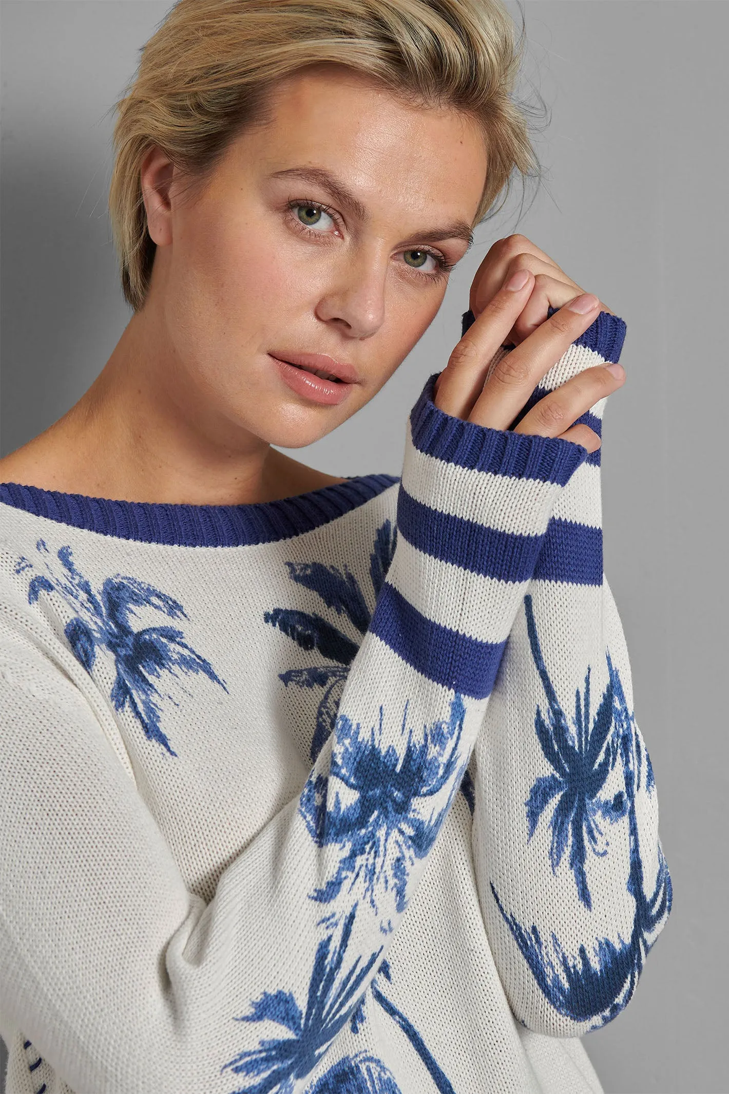 Eve in Paradise Pia Wide Neck Jumper Cream Blue Palm Pattern 1082-24326-6044