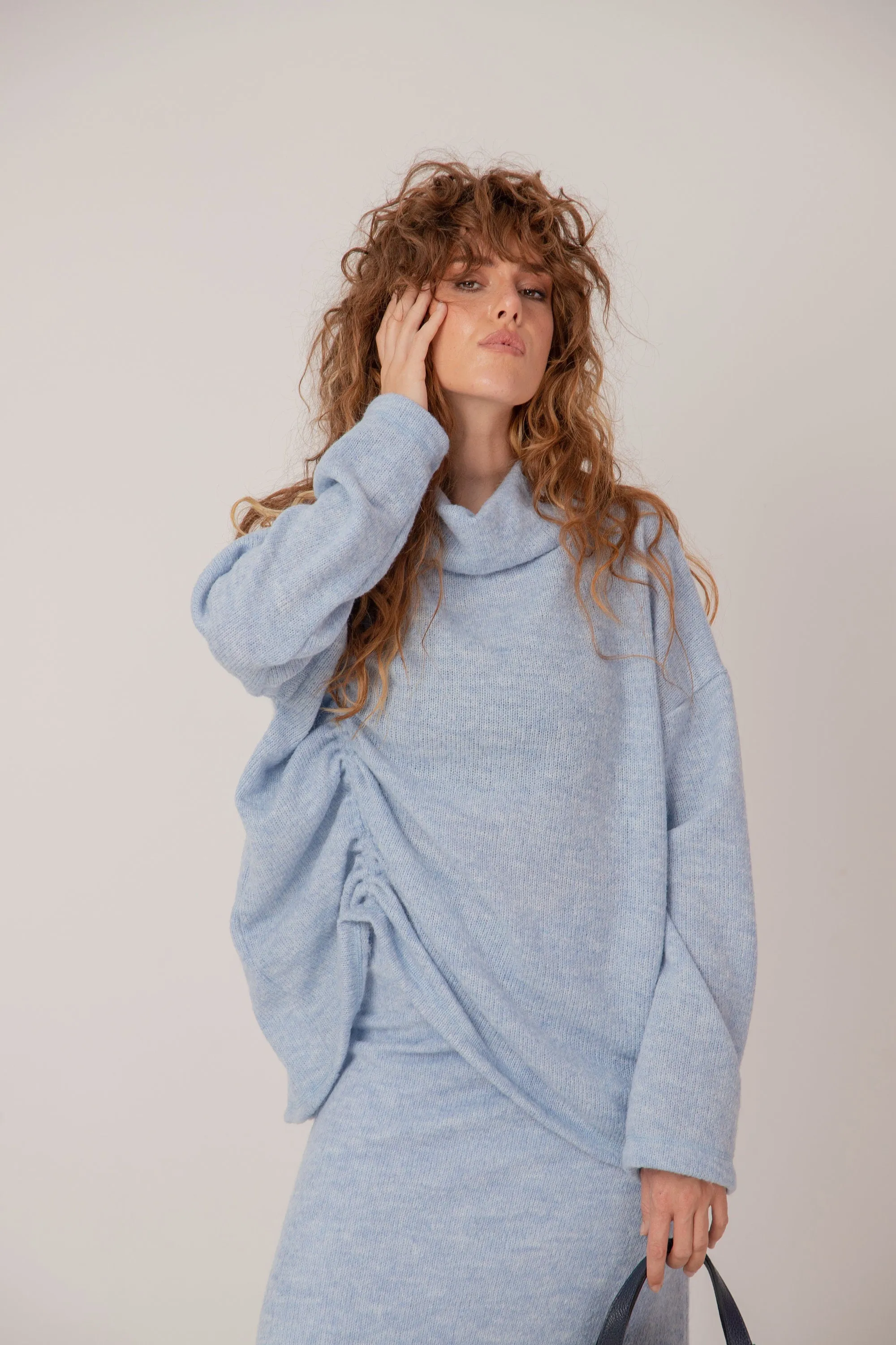 Oversized neckline sweatshirt - TIMEA
