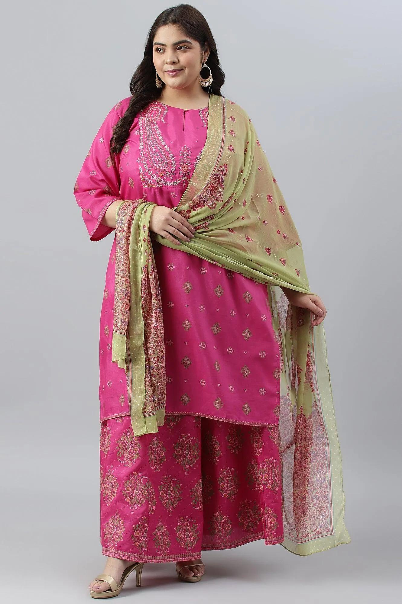Plus Size Pink Printed kurta With Culottes And Green Dupatta