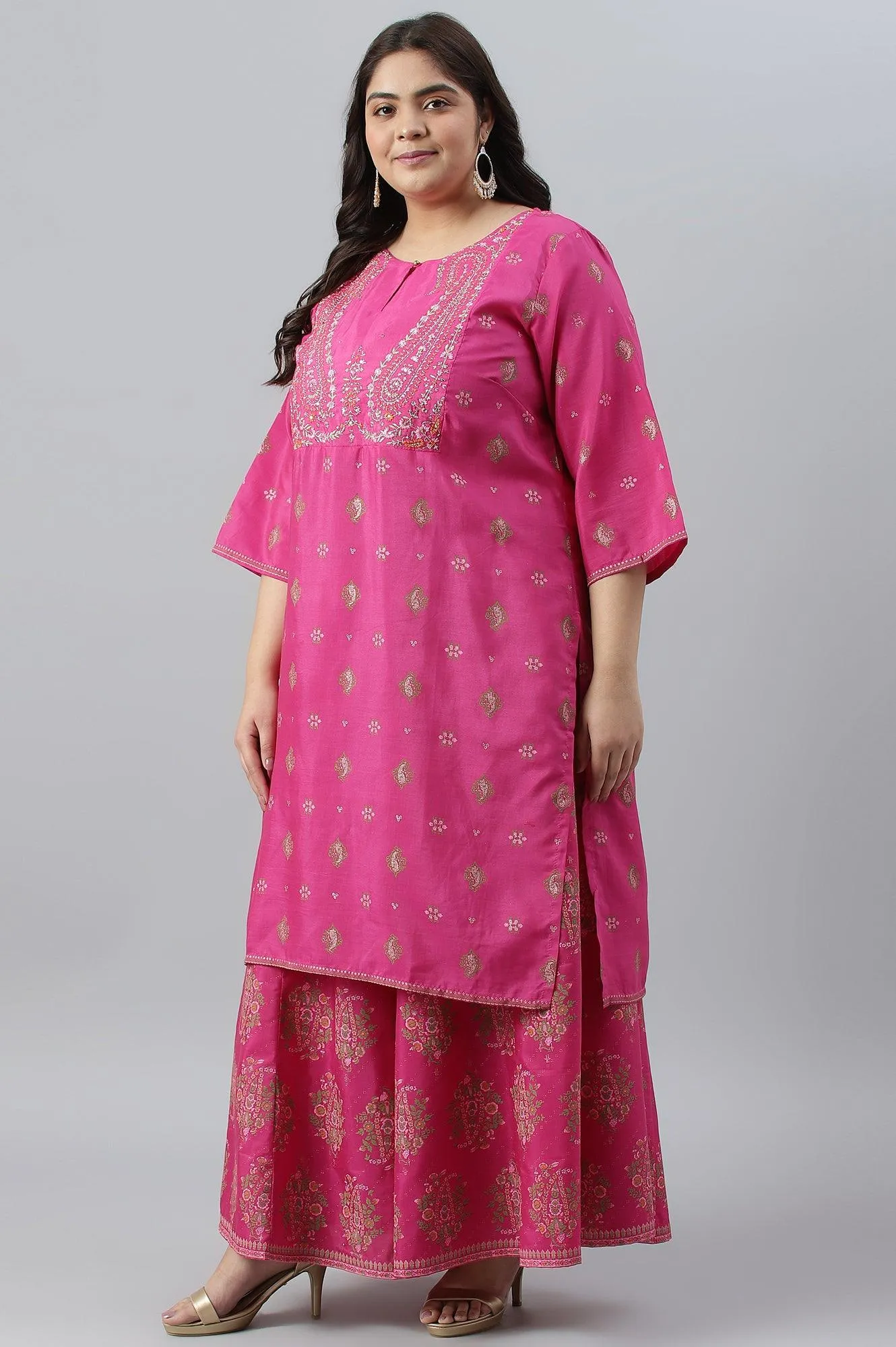 Plus Size Pink Printed kurta With Culottes And Green Dupatta