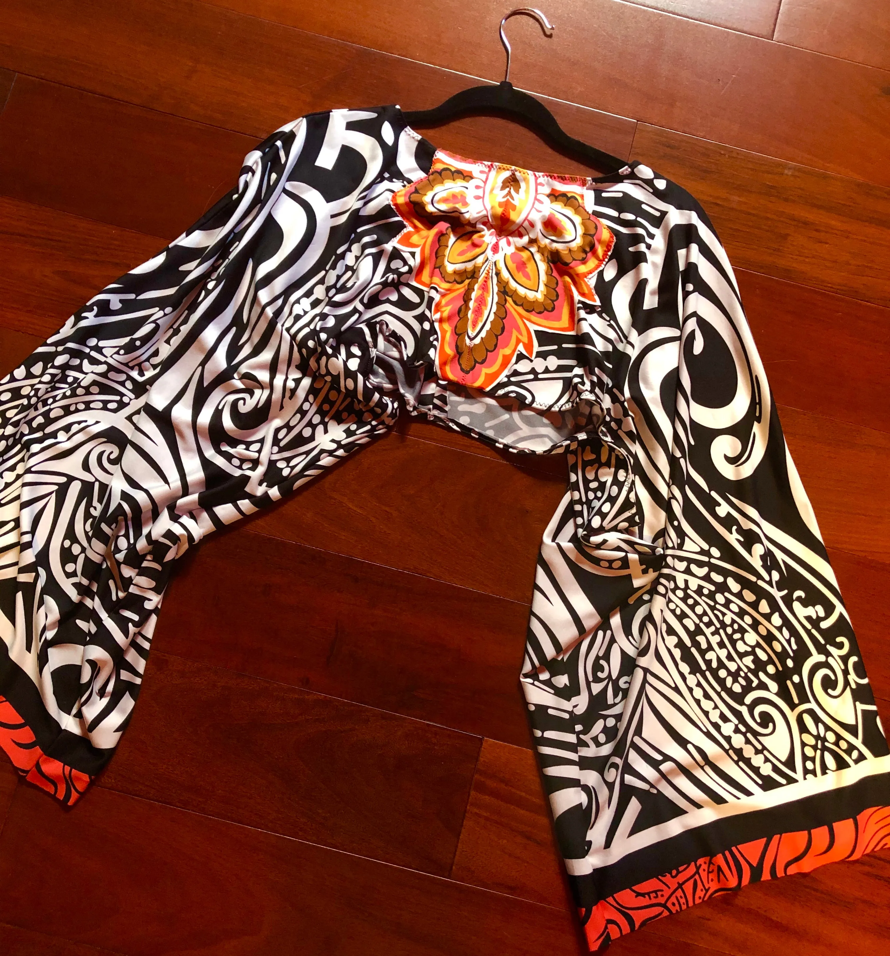 Stretch Jersey Knit Crop Top w/ Large Sleeves