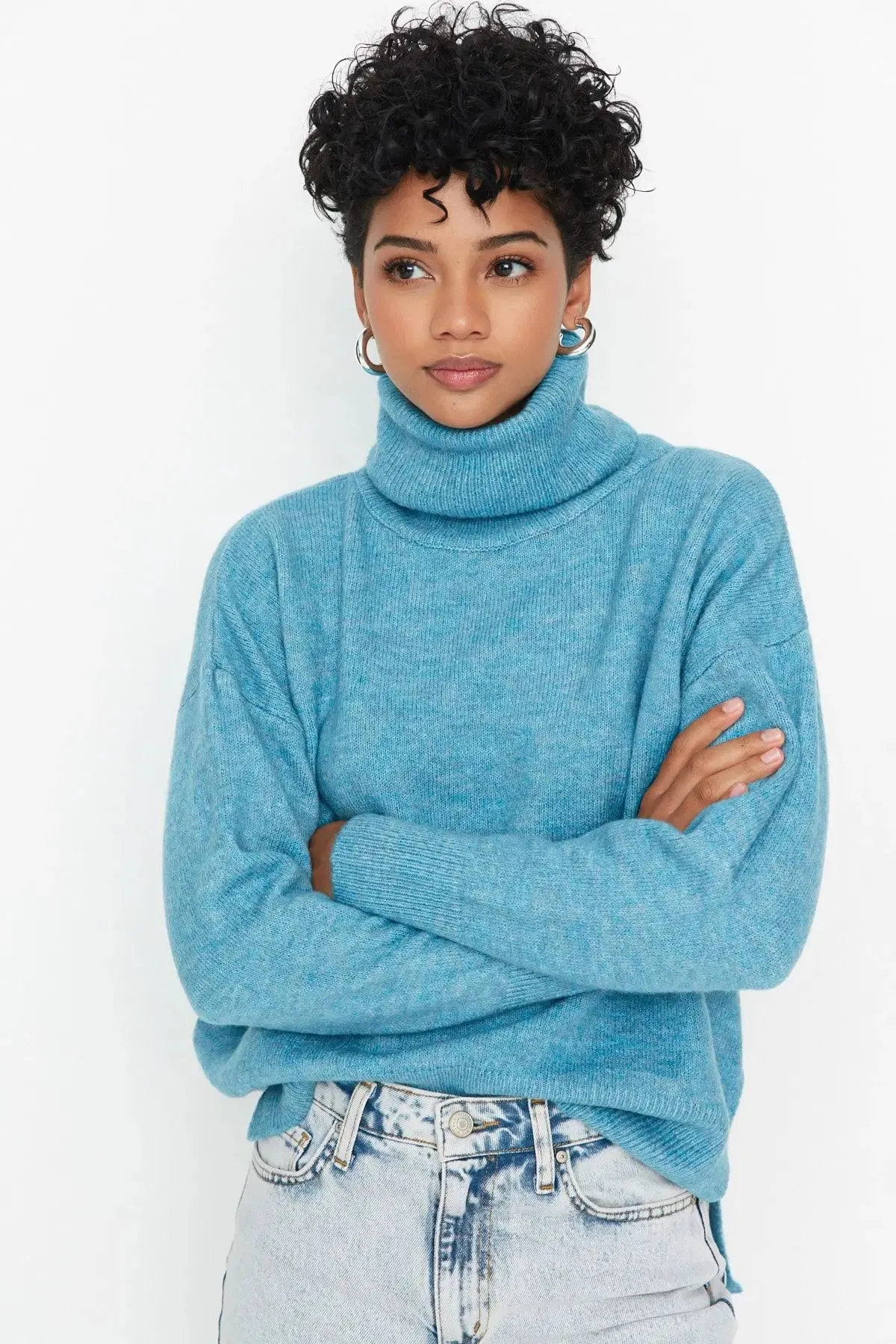 Trendyol TYZA Damen-Pullover, Übergröße, lässige Strickwaren, einfarbiger Rollkragenpullover, schulterfreie Pullover und Pullover, Übergröße, lässige Strickwaren