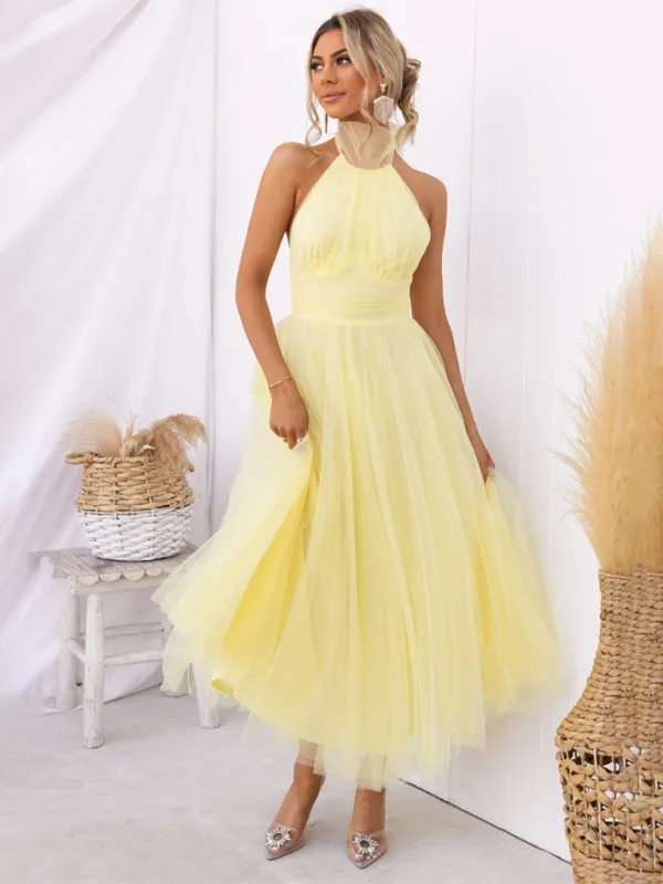 Women’s Elegant Sleeveless Halter Neck Formal Dress with Cinched High Waist